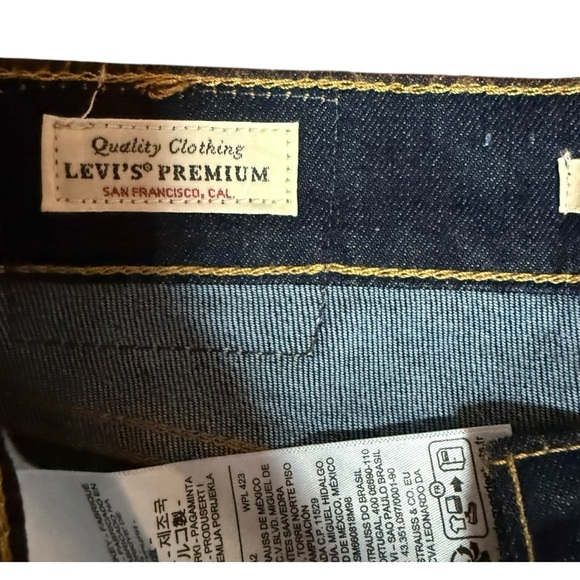 NWT Levi’s Strauss 724 High Rise Straight Jeans Dark Wash Size 25x28 - Picture 6 of 12